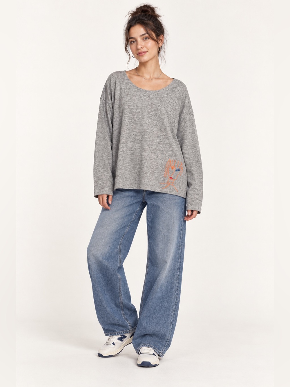 UNIQLO Gray Embroidered Face Pullover XL Womens Long Sleeve Top NWT